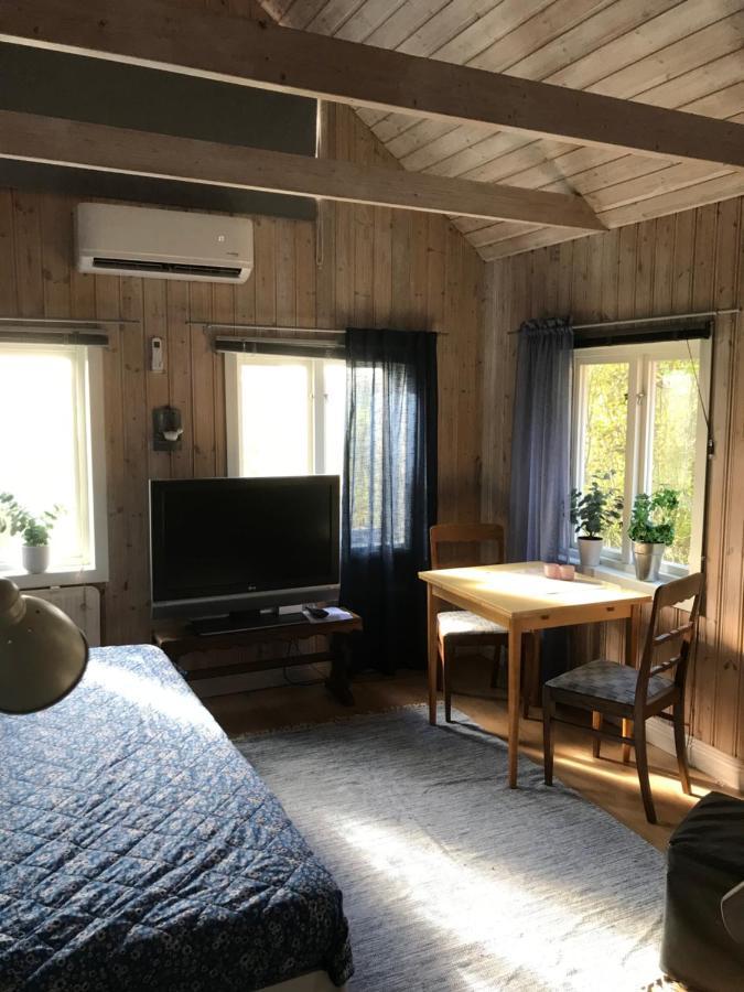 Trevlig Stuga Pa Landet, Centralt 8Km Fran Centrum 埃斯基尔斯蒂纳 外观 照片